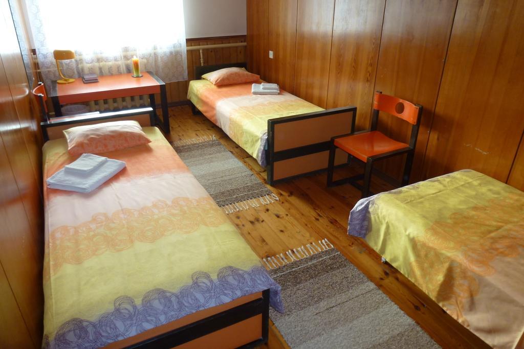 Kihelkonna Pastorate Guesthouse Oda fotoğraf